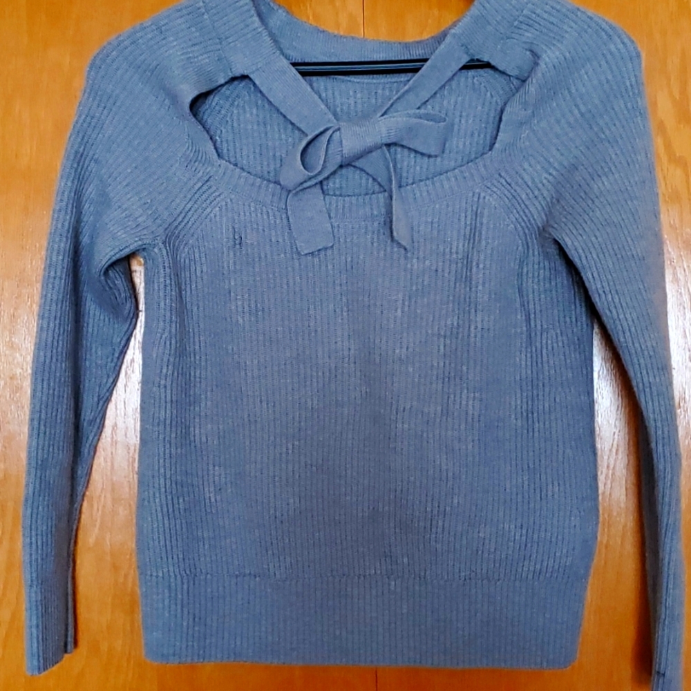 Banana Republic open back sweater sz S